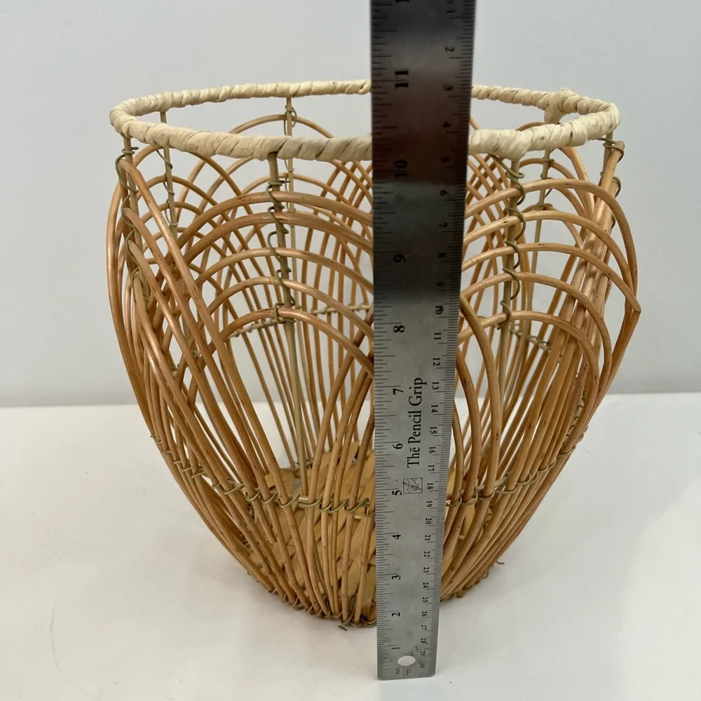 Rattan Wicker Planter Round Arches